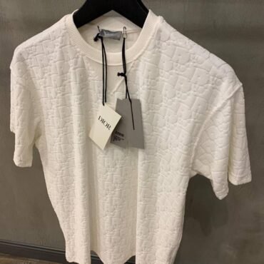 Dior T-shirt