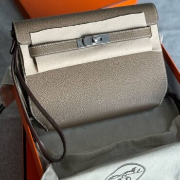 Hermes Depeche
