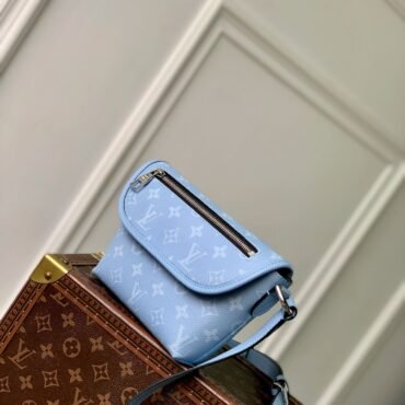 LV PULSE WEARABLE WALLET