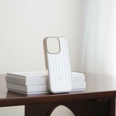 Rimowa Phone Cover Iphone 16/15 Pro / Pro max