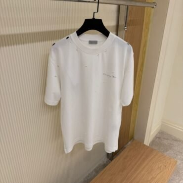 DIOR T-SHIRT