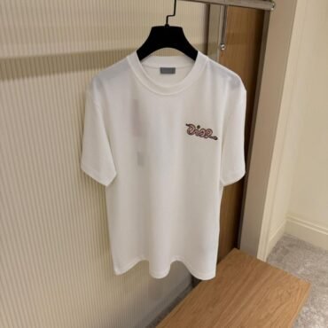 DIOR T-SHIRT